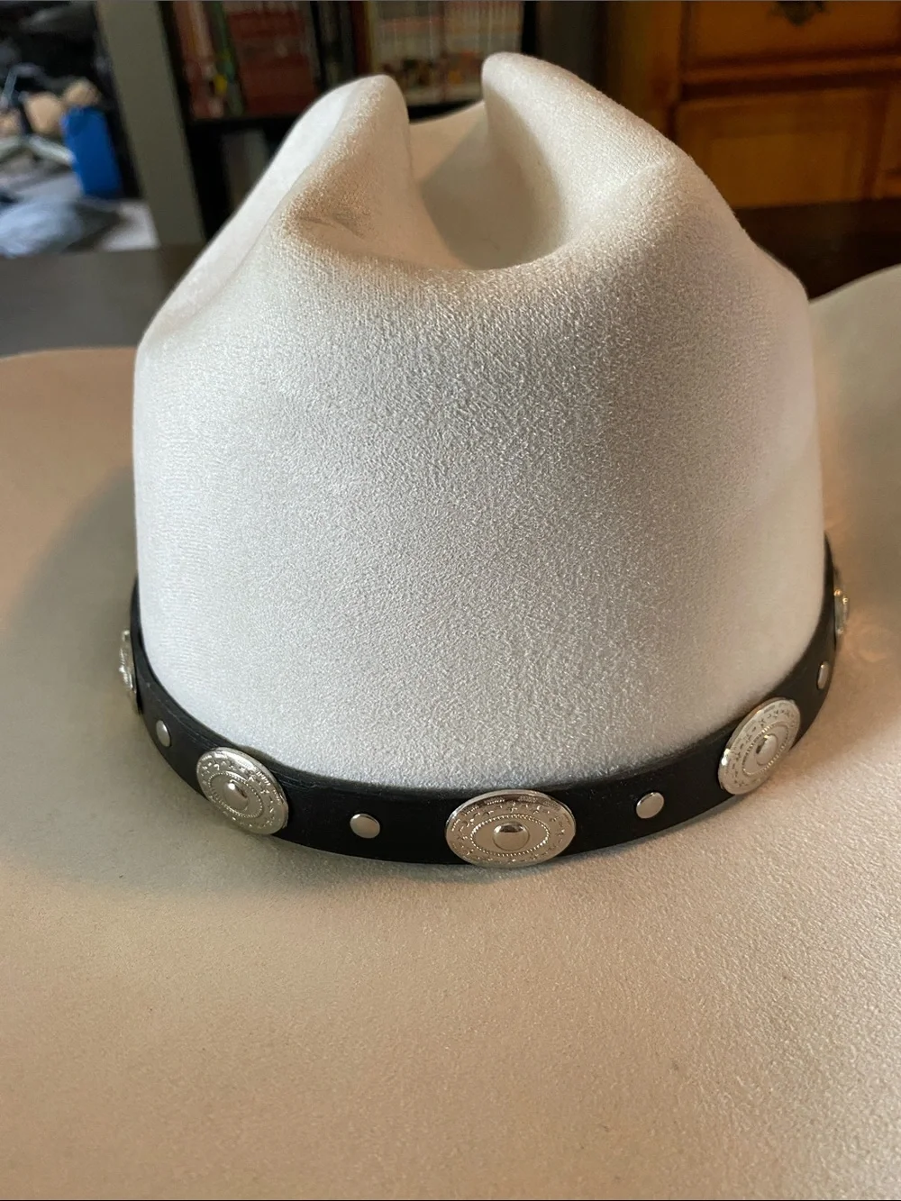 Illuma Faux Suede Cream Cowgirl Hat with Tag
